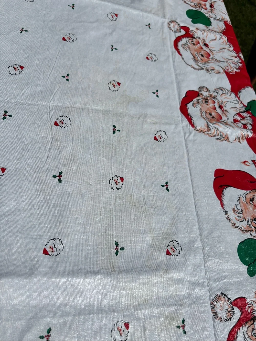 No brand not tablecloth